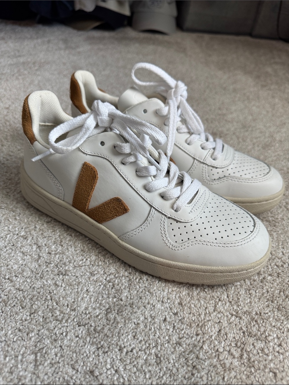 Veja White Leather Sneakers with Tan Suede 'V' Accent size 37